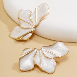 Alternative view of Eloria White Modern Petal Earrings